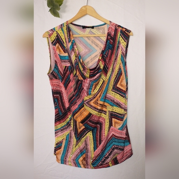 Jennie And Marlis Tops - Jennie + Marlis Retro Vintage 60's Style Multicolor Chevron Women's Top Large